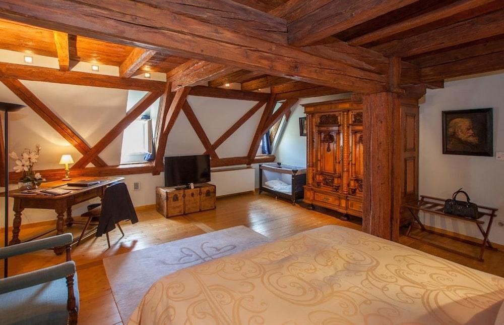 & Le Bouclier D'or Hotel 4*