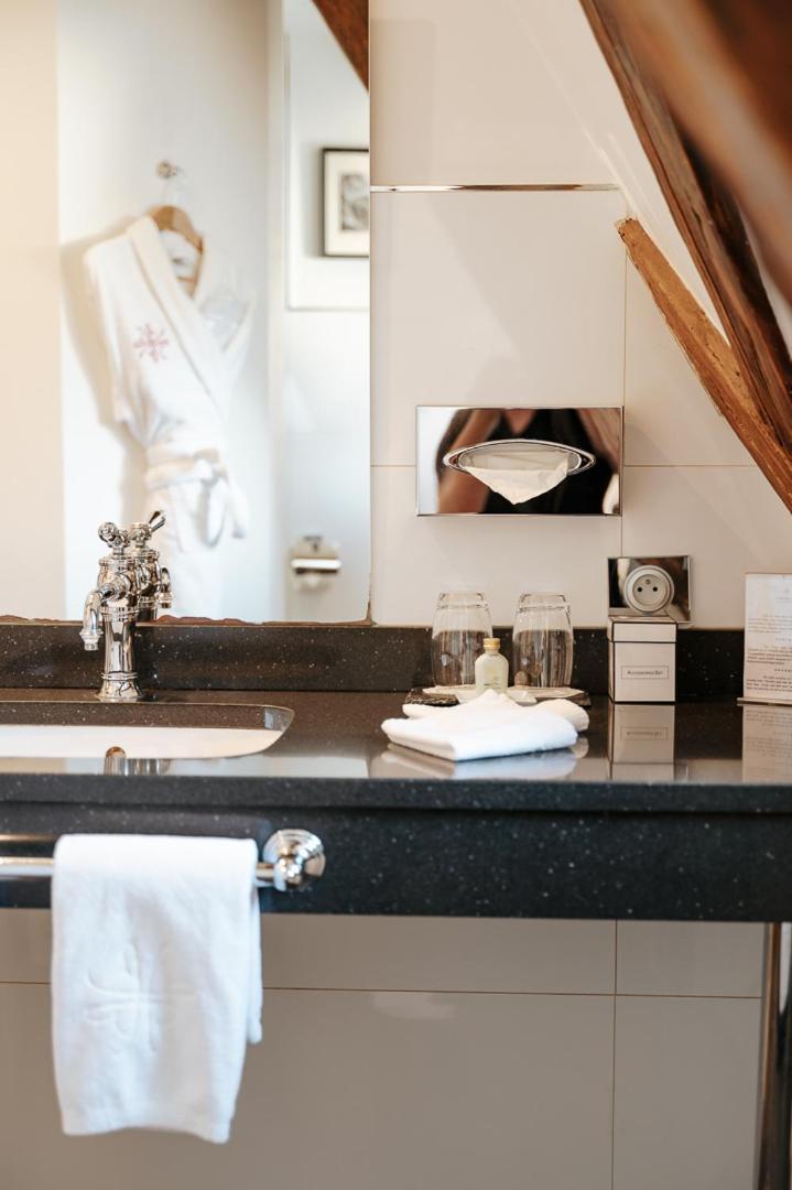 Hotel & Le Bouclier D'or 4*