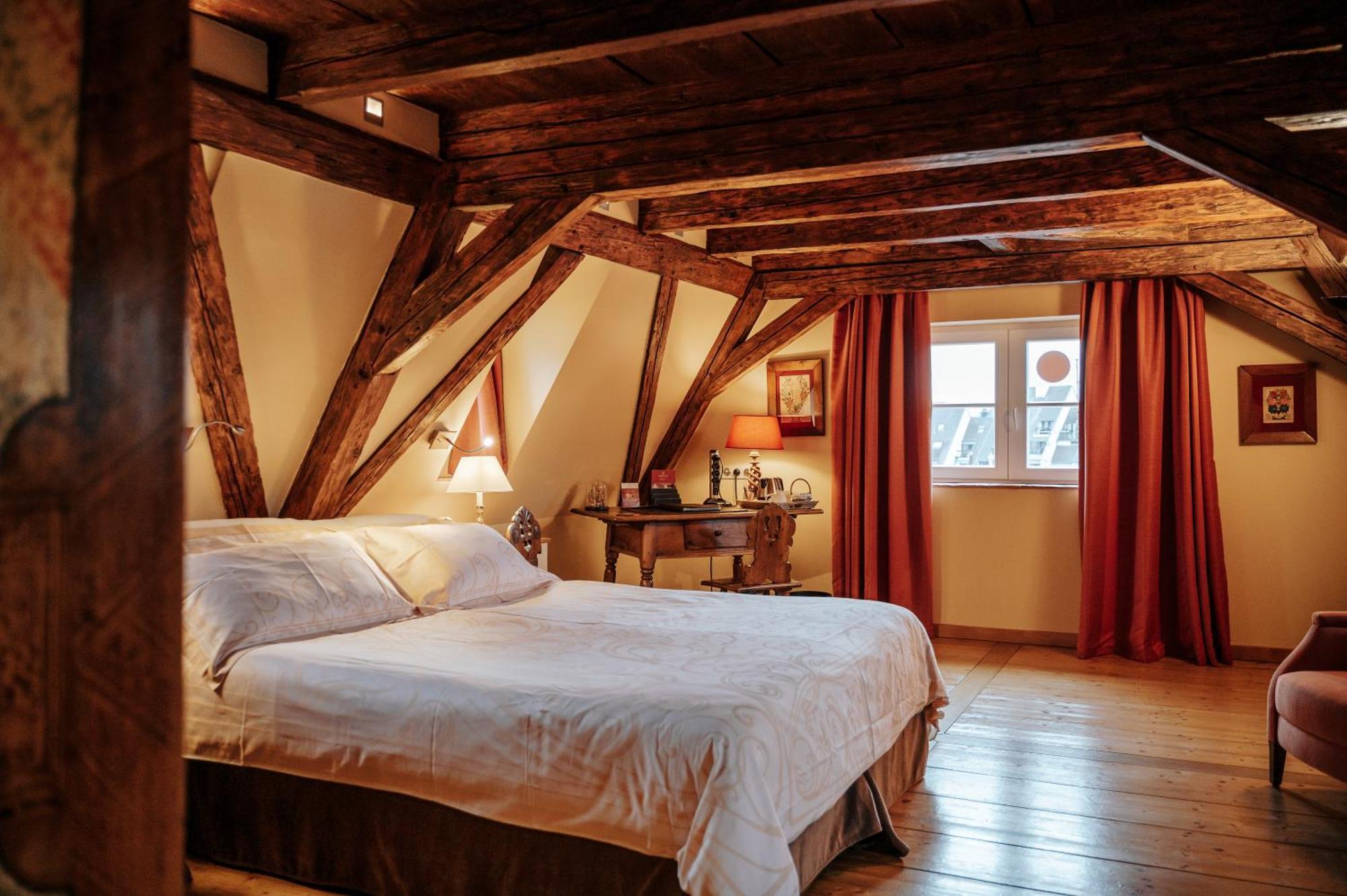& Le Bouclier D'or Hotel 4*